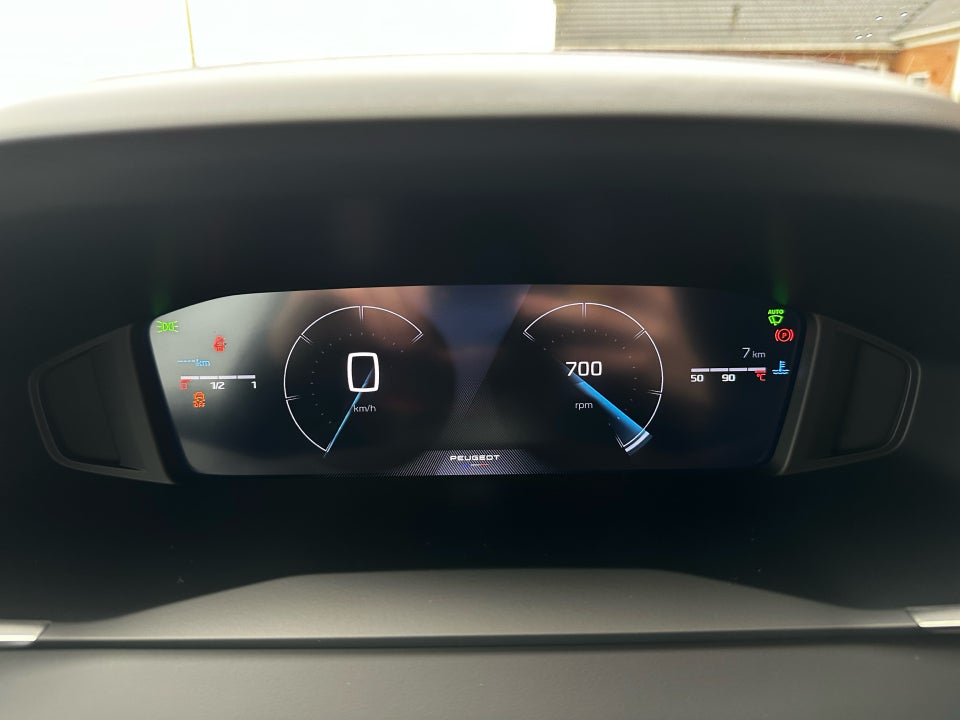 Peugeot 208 1,2 PureTech 100 Allure 5d