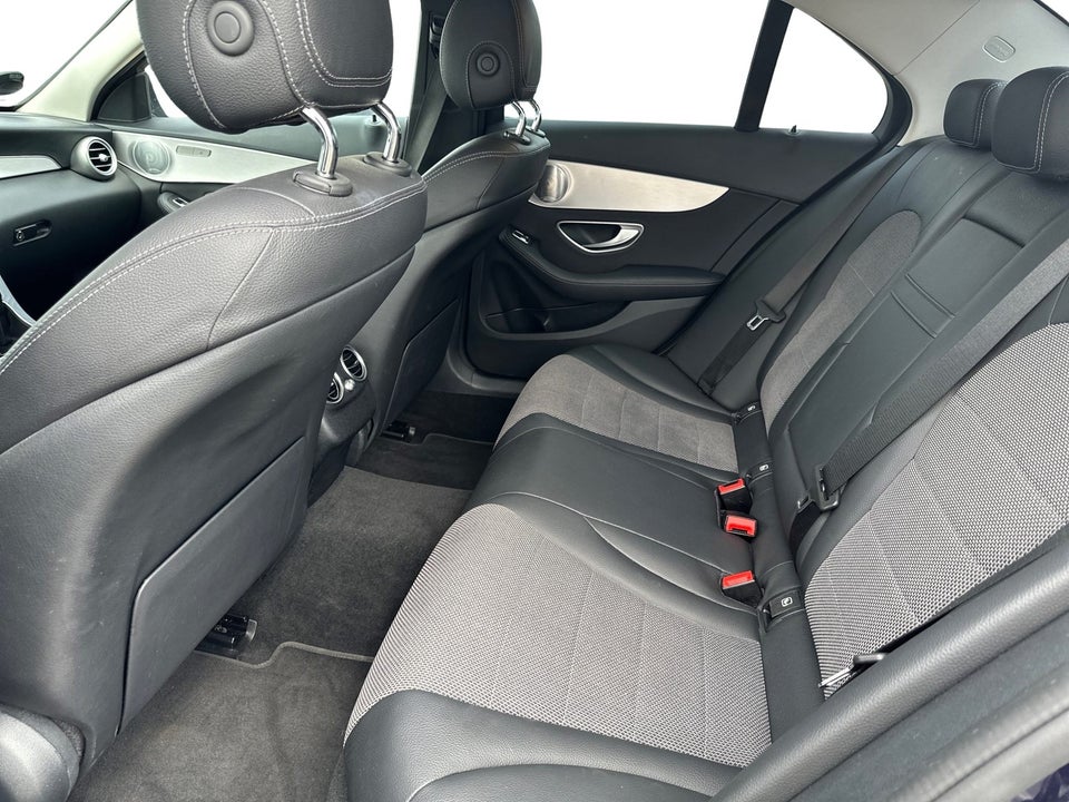 Mercedes C300 de 2,0 Avantgarde aut. 4d