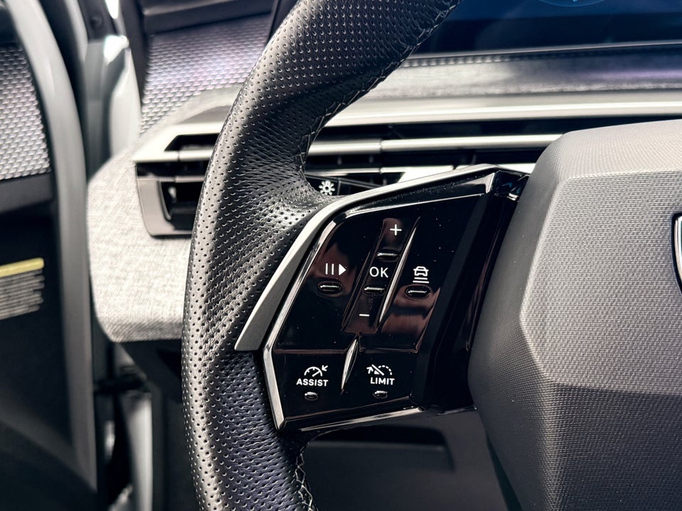 Peugeot e-5008 77 GT Pack 7prs 5d
