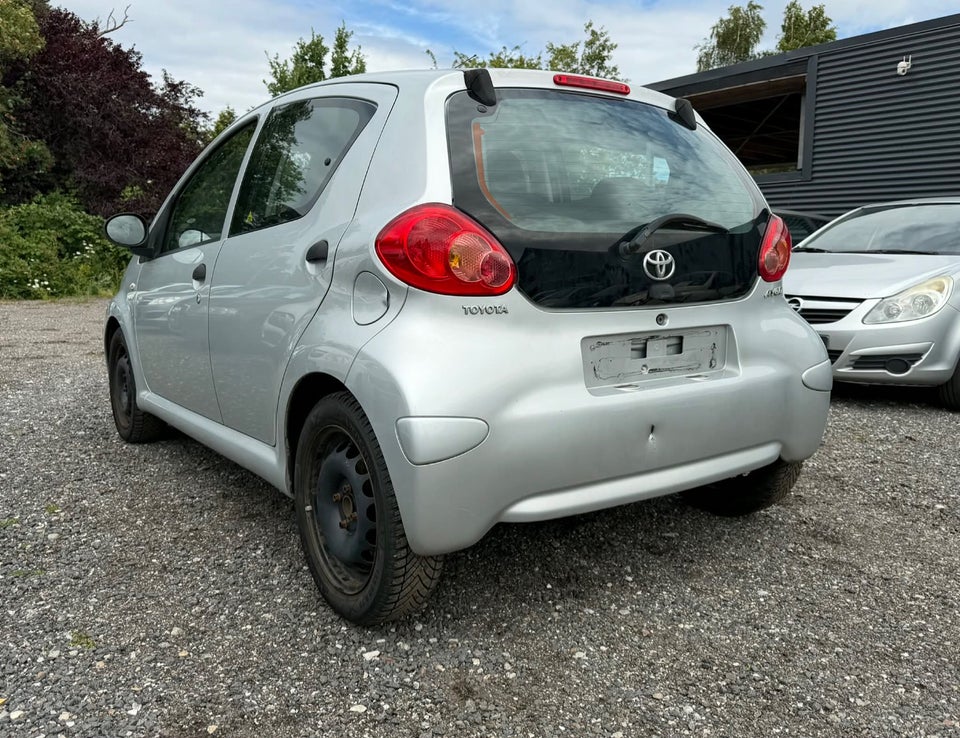 Toyota Aygo 1,0 VVT-i T1 5d