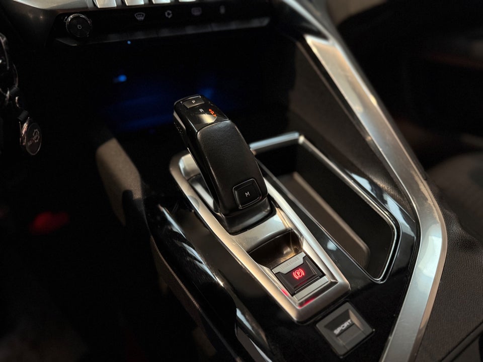 Peugeot 3008 1,5 BlueHDi 130 Active EAT8 5d