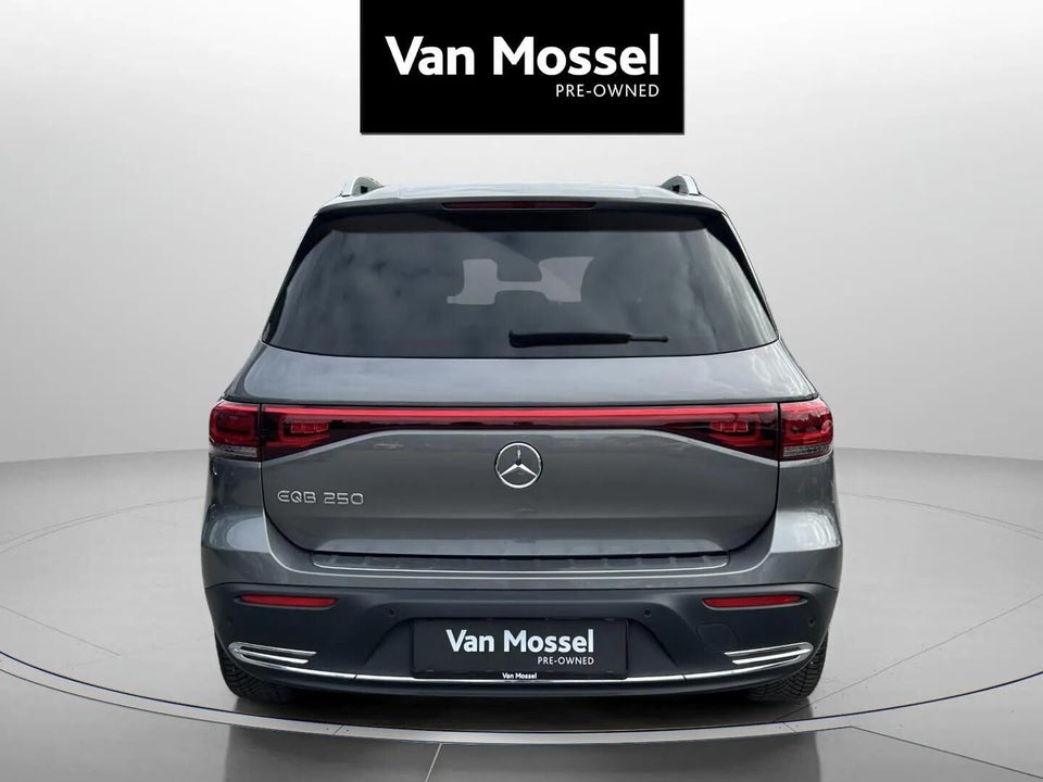 Mercedes EQB250 Progressive 5d