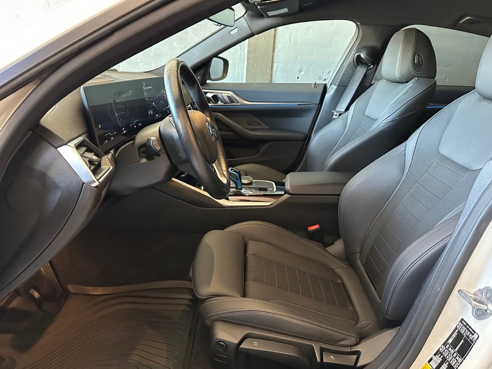 BMW i4 eDrive40 Charged 5d