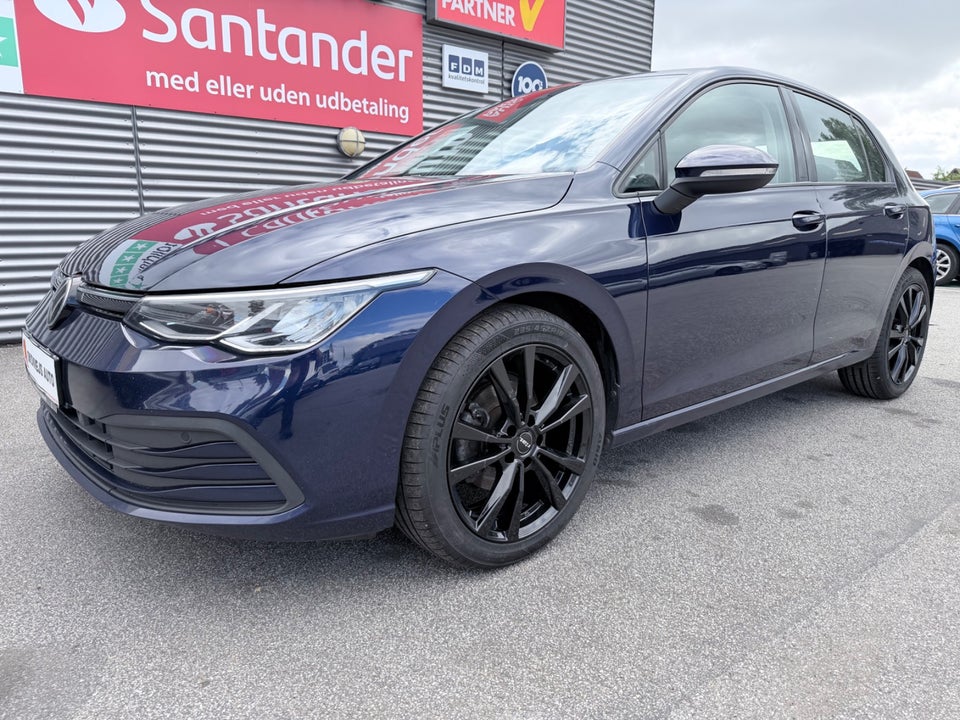 VW Golf VIII 2,0 TDi 115 Life DSG 5d