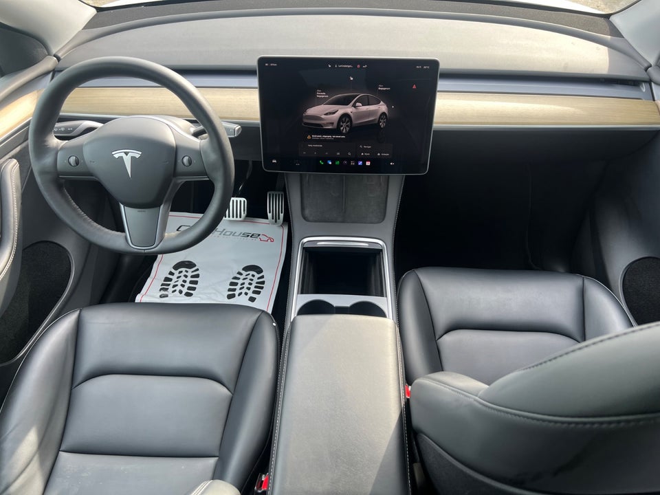 Tesla Model Y RWD 5d