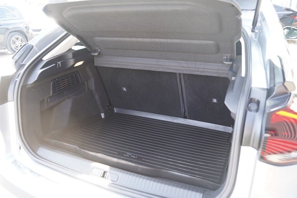 Citroën C4 1,2 PureTech 100 Iconic 5d