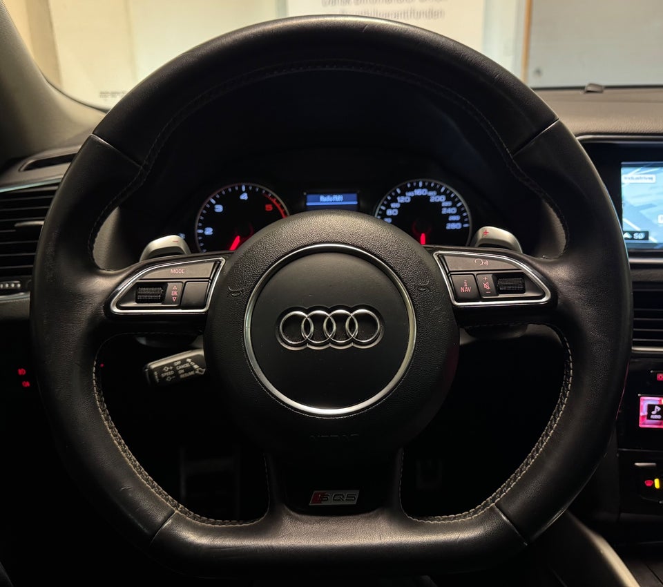 Audi Q5 3,0 TDi 240 quattro S-tr. 5d