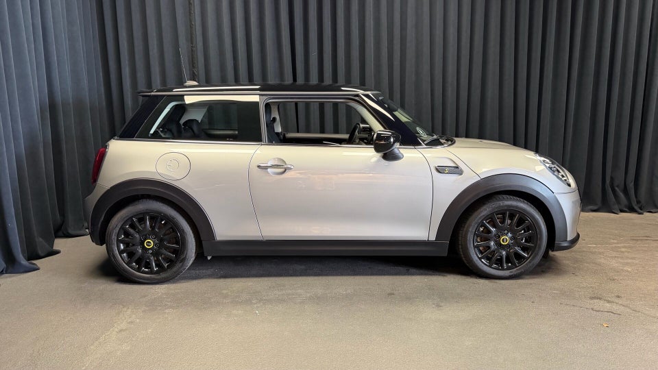 MINI Cooper SE Classic Trim 3d