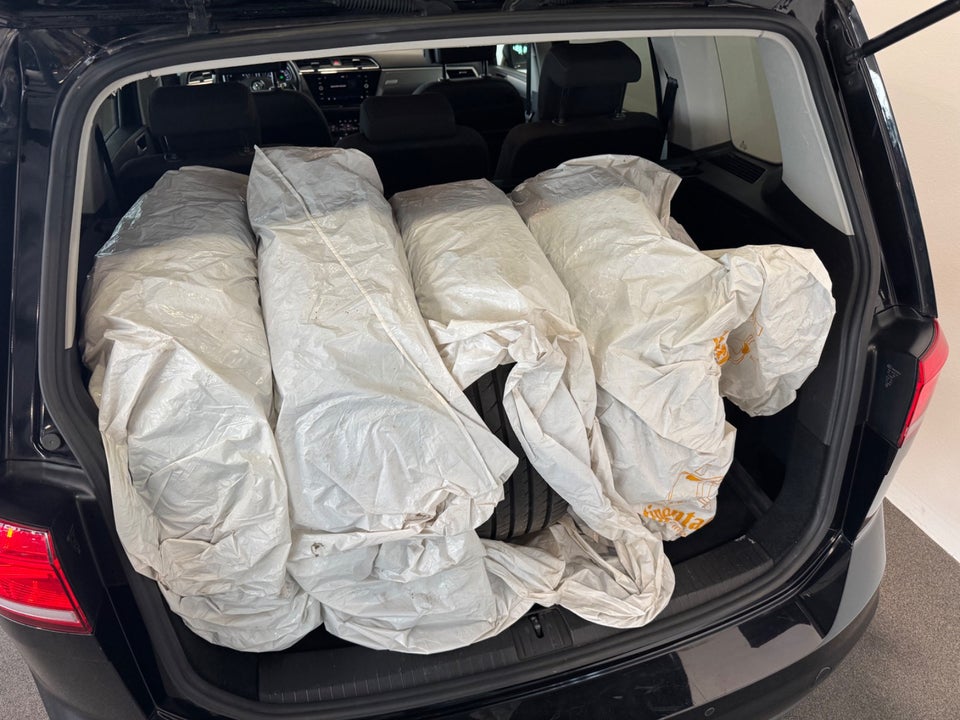 VW Touran 2,0 TDi 150 Comfortline 5d