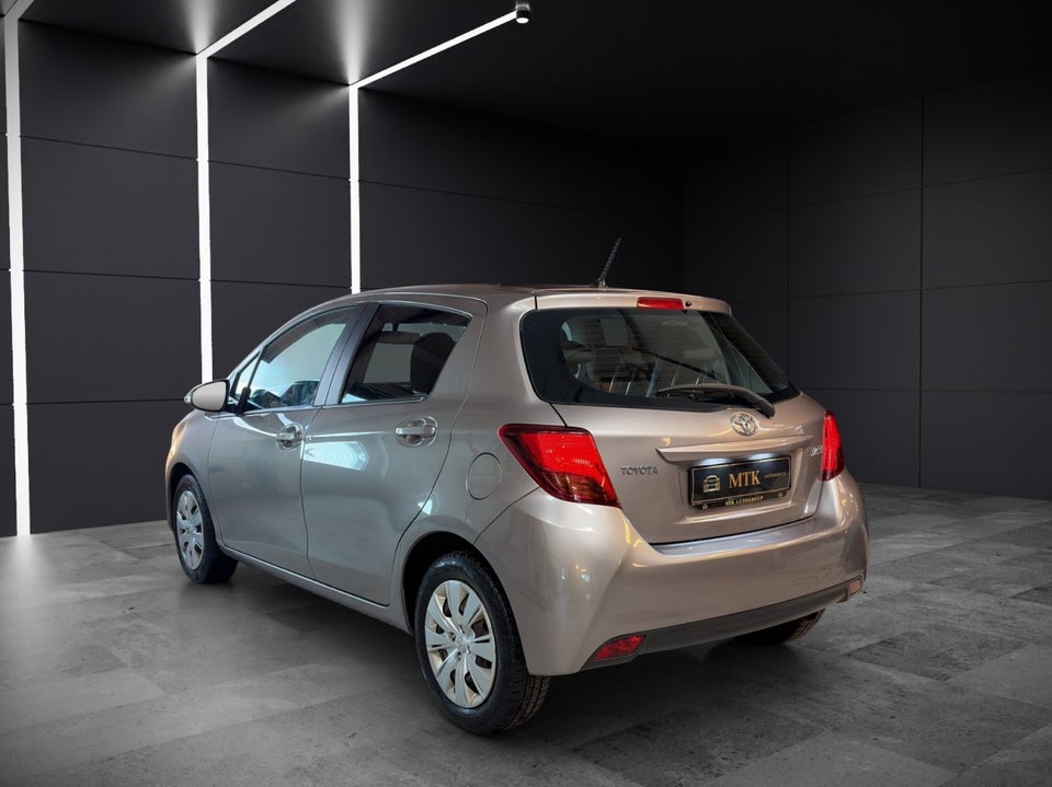 Toyota Yaris 1,0 VVT-i T1 Style 5d