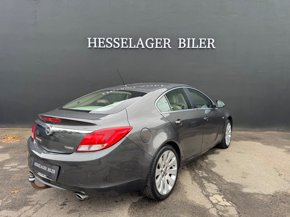 Opel Insignia 1,6 T 180 Cosmo 5d