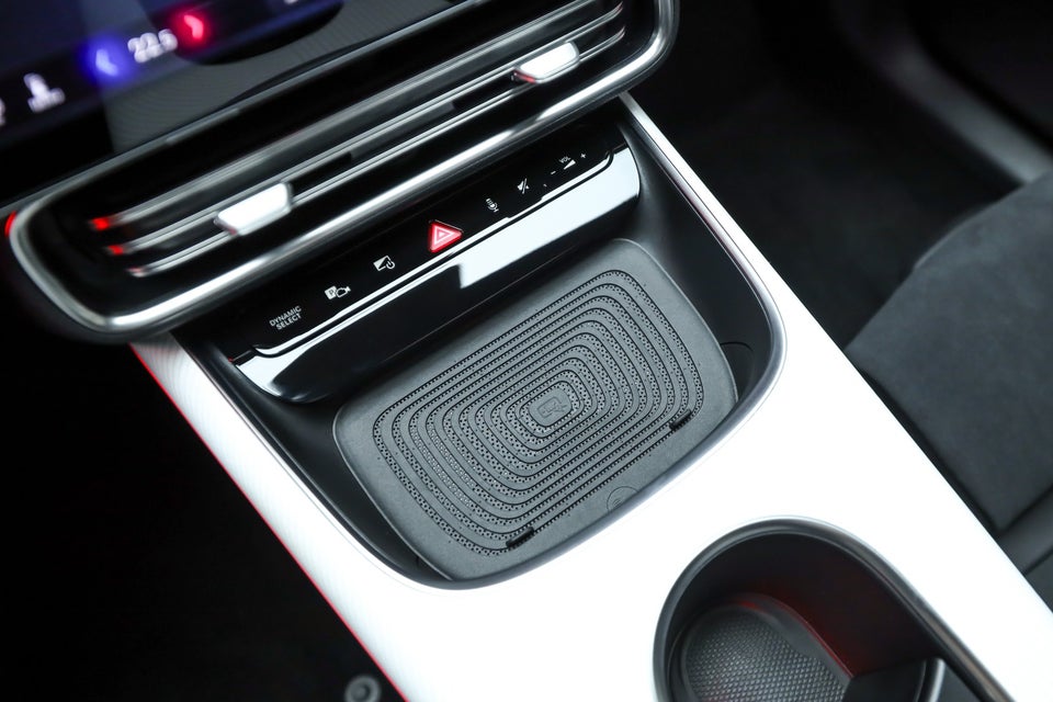 Mercedes CLA250+ electric AMG Premium Plus 4d