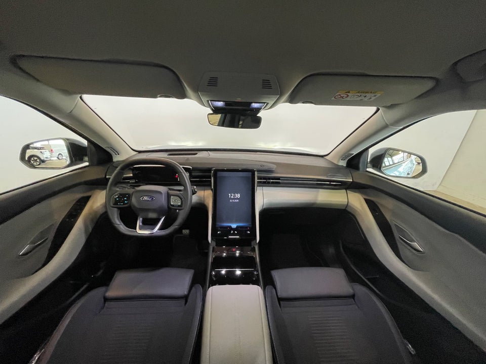 Ford Explorer 84 Select Extended Range AWD 5d