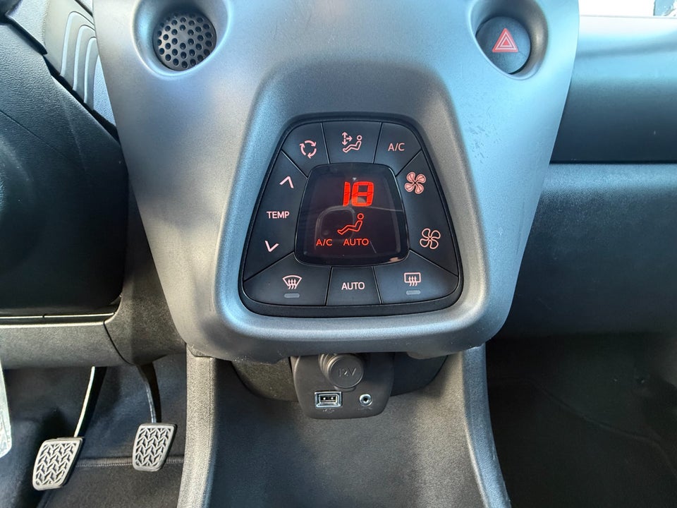Toyota Aygo 1,0 VVT-i x-pression 5d