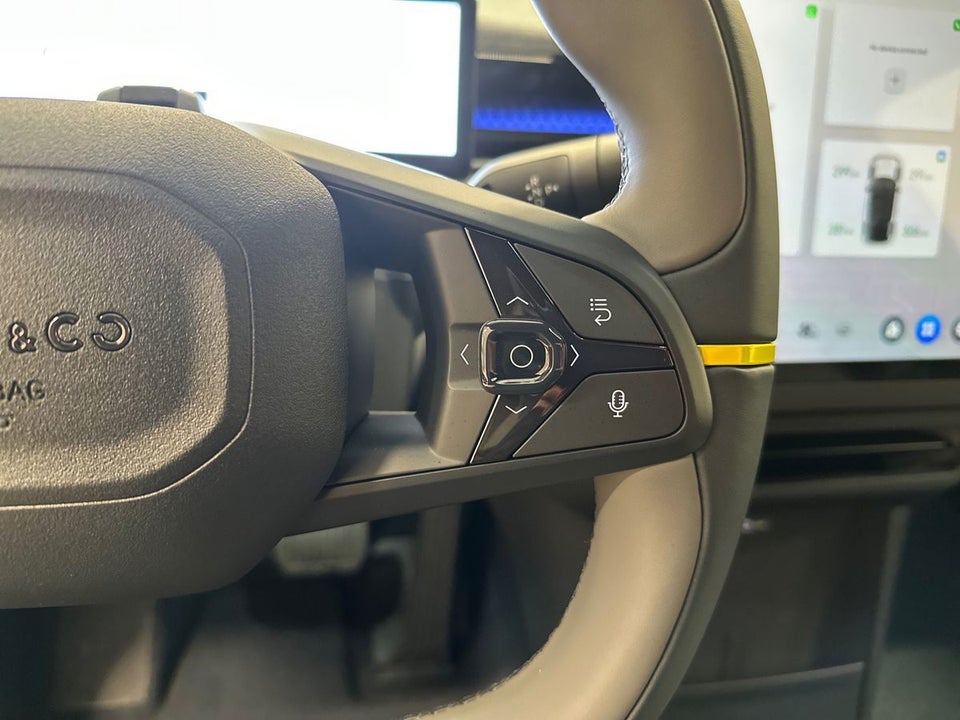 Lynk & Co 02 More 5d