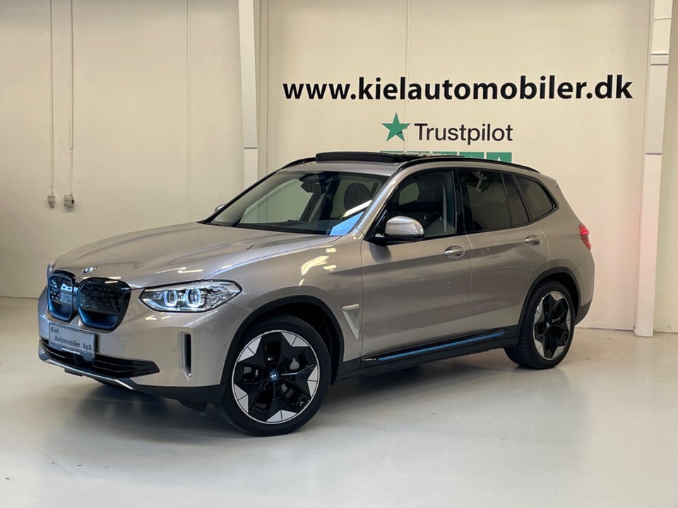 BMW iX3 Charged 5d