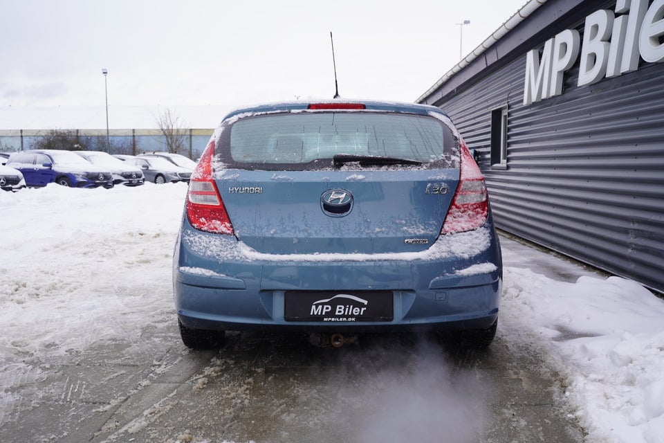 Hyundai i30 1,6 CRDi 90 Classic 5d