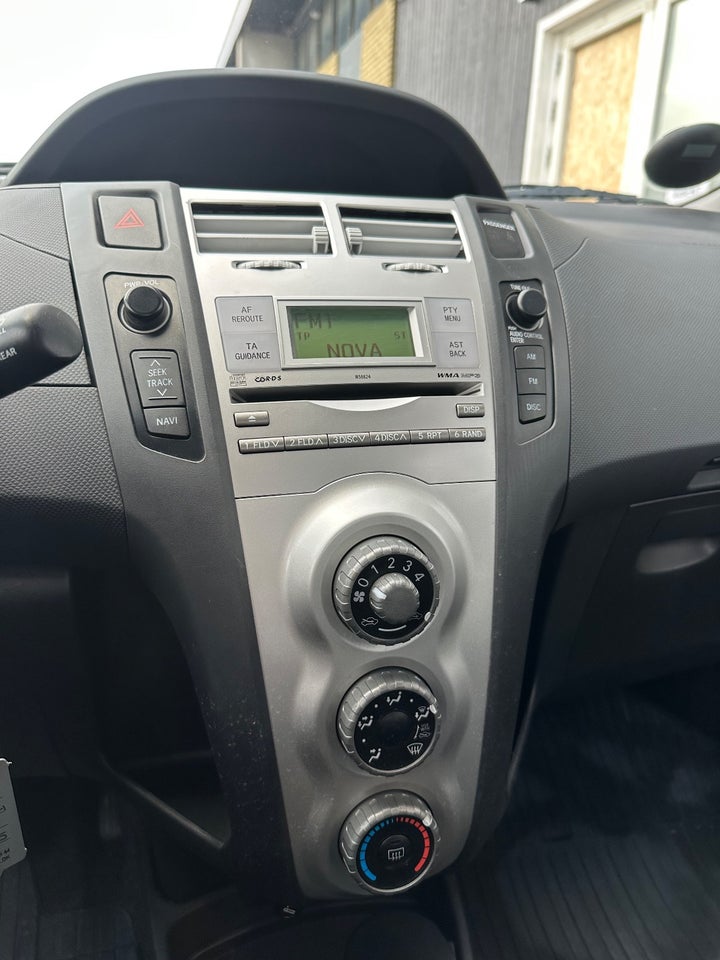 Toyota Yaris 1,3 Luna 5d