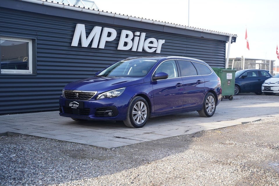 Peugeot 308 1,5 BlueHDi 130 Selection Sky SW 5d