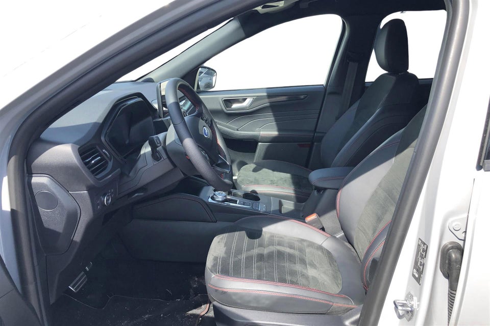 Ford Kuga 2,5 PHEV Graphite Tech CVT 5d