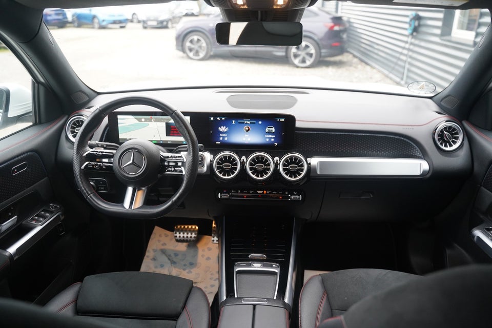 Mercedes EQB250+ AMG Line 5d