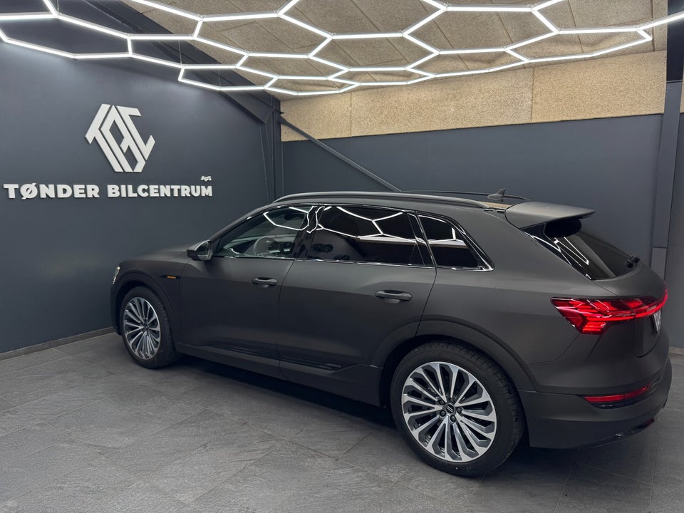 Audi e-tron 55 S-line quattro 5d