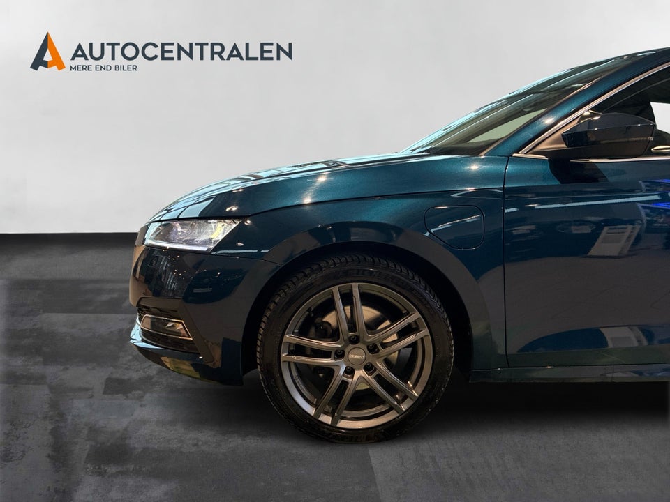 Skoda Octavia 1,4 TSi iV Plus DSG 5d