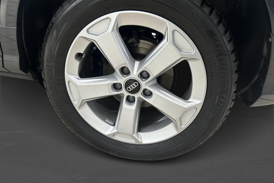 Audi Q2 30 TFSi Prestige 5d