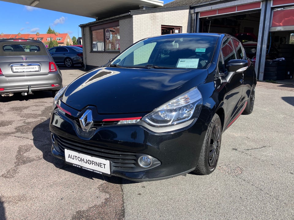 Renault Clio IV 0,9 TCe 90 Expression 5d