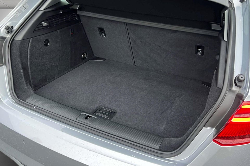 Audi A3 35 TFSi Sport Limited S-tr. 4d