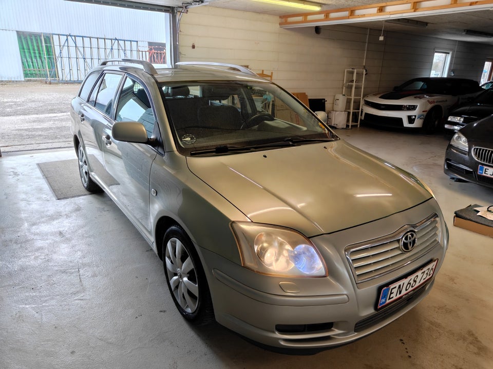 Toyota Avensis 1,8 VVT-i Sol stc. 5d