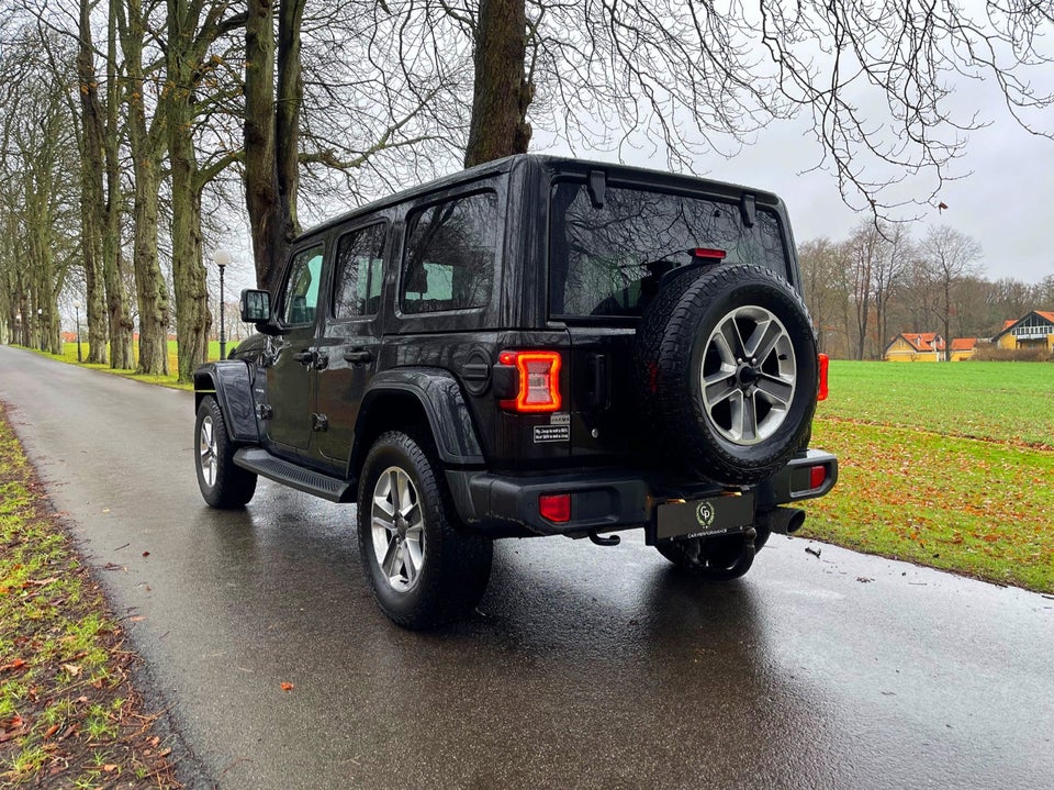 Jeep Wrangler Unlimited 2,0 T Sahara aut. 4x4 5d