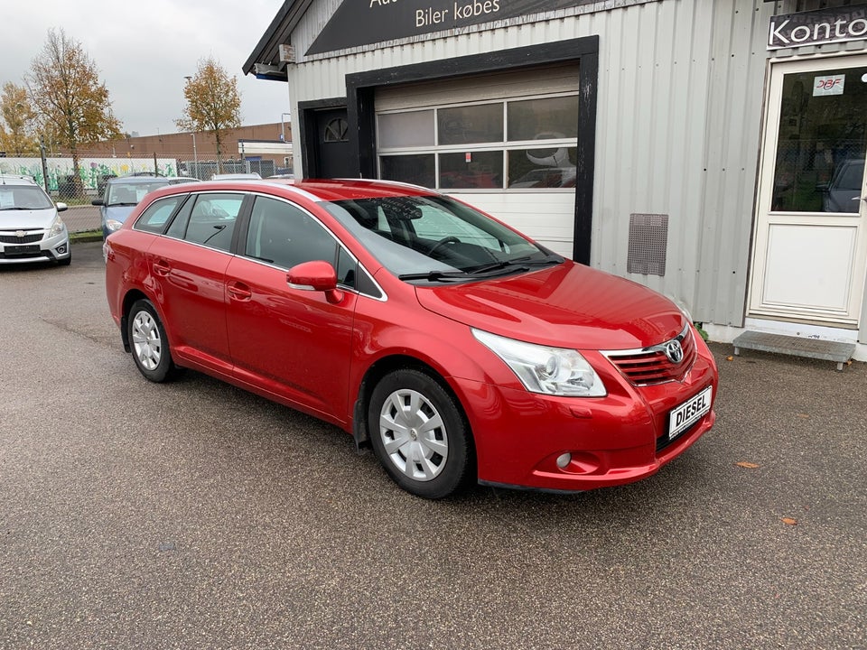 Toyota Avensis 2,0 D-4D T2 stc. 5d