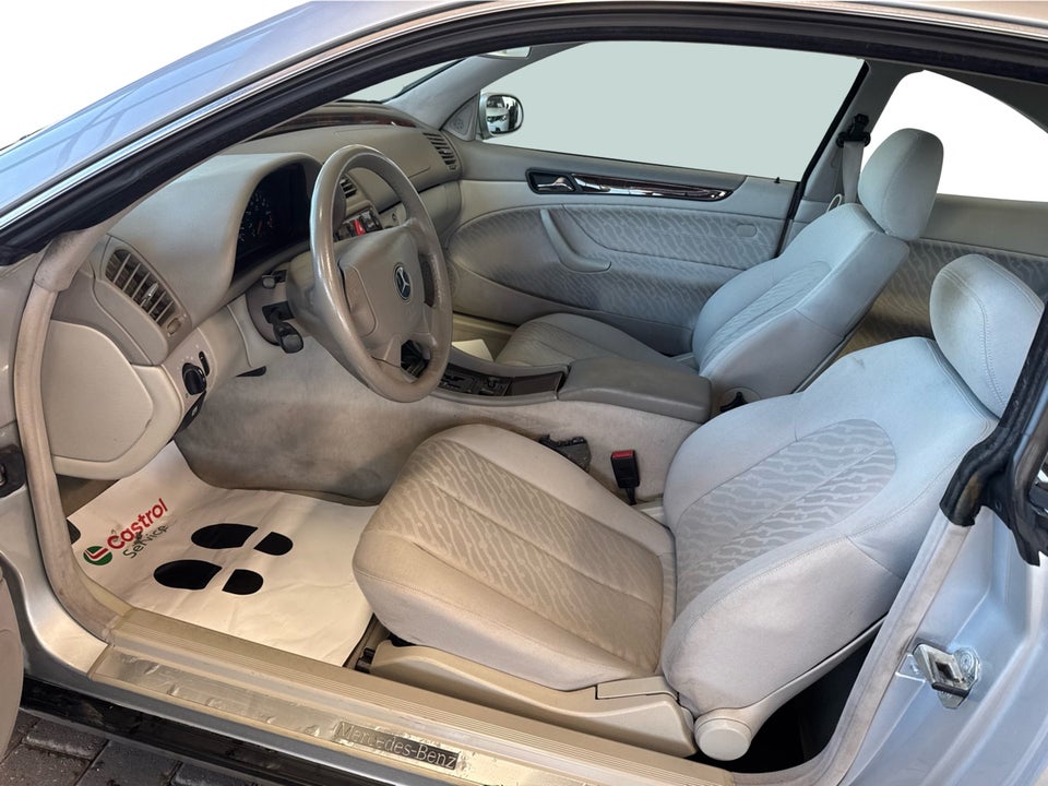 Mercedes CLK200 2,0 aut. 2d