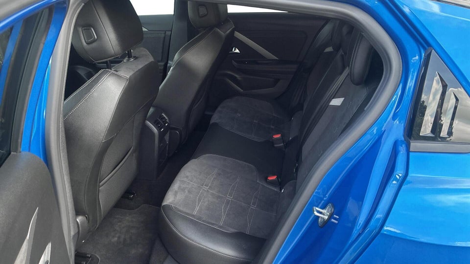 Opel Astra-e 54 GS 5d