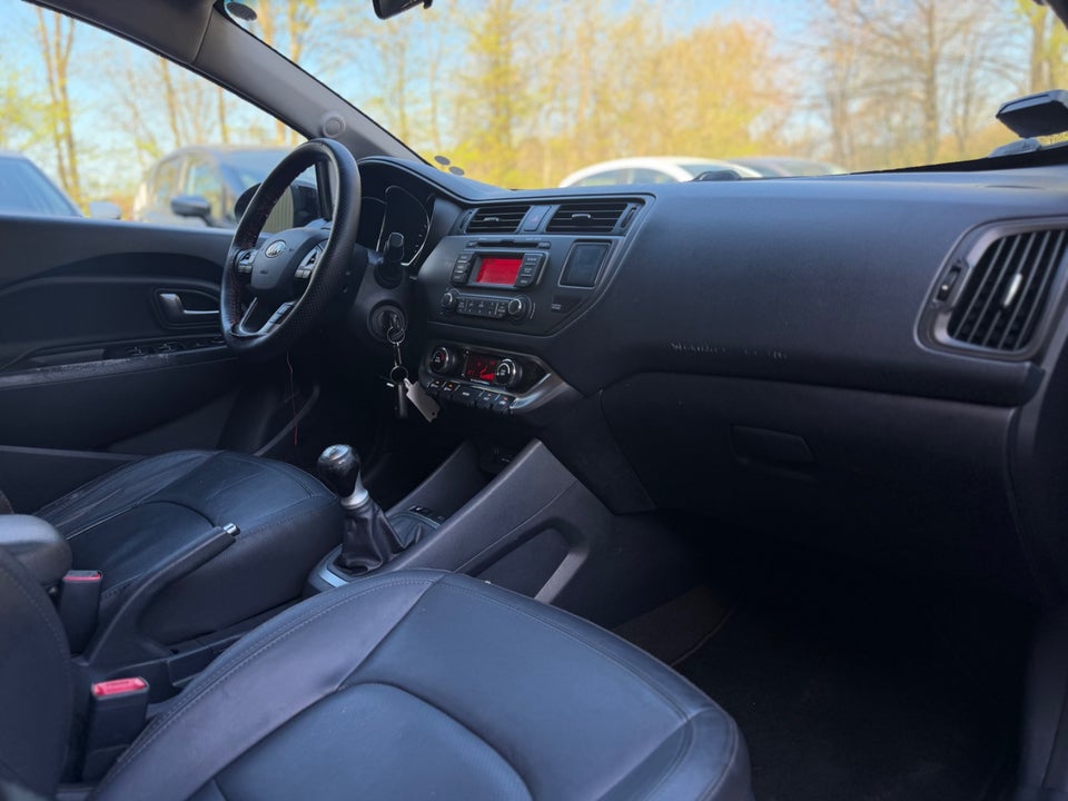 Kia Rio 1,2 CVVT Exclusive 5d