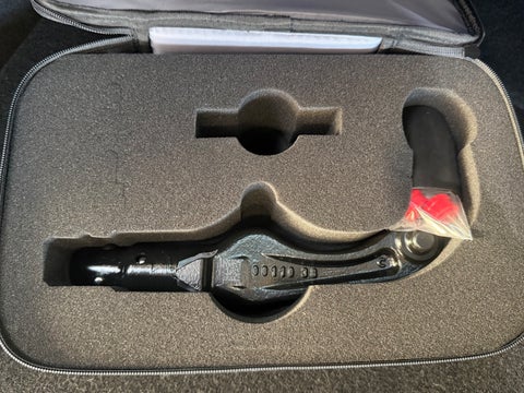 Tesla Model Y 2023 — miniature 6