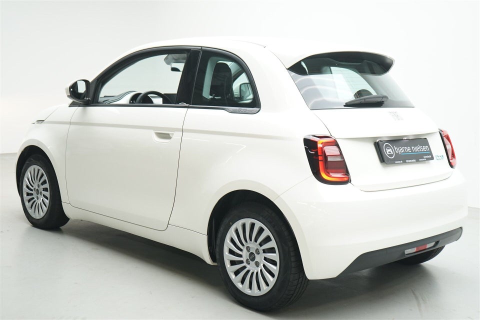 Fiat 500e 42 Icon 3d