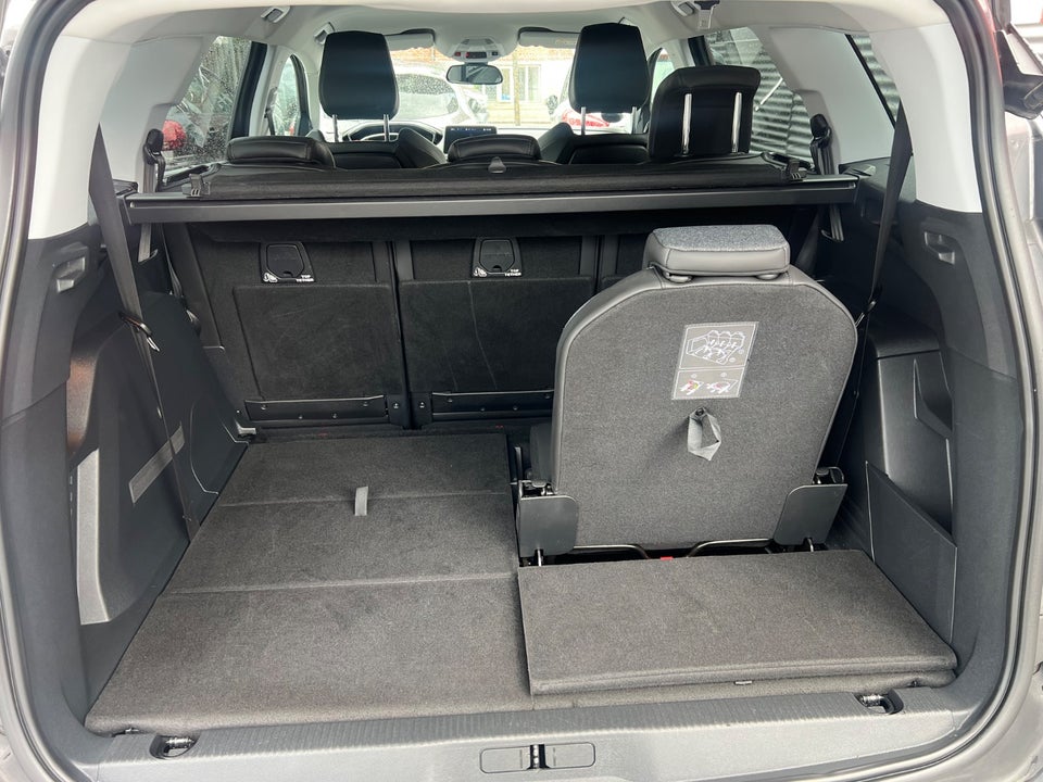 Peugeot 5008 1,5 BlueHDi 130 Allure EAT8 7prs 5d