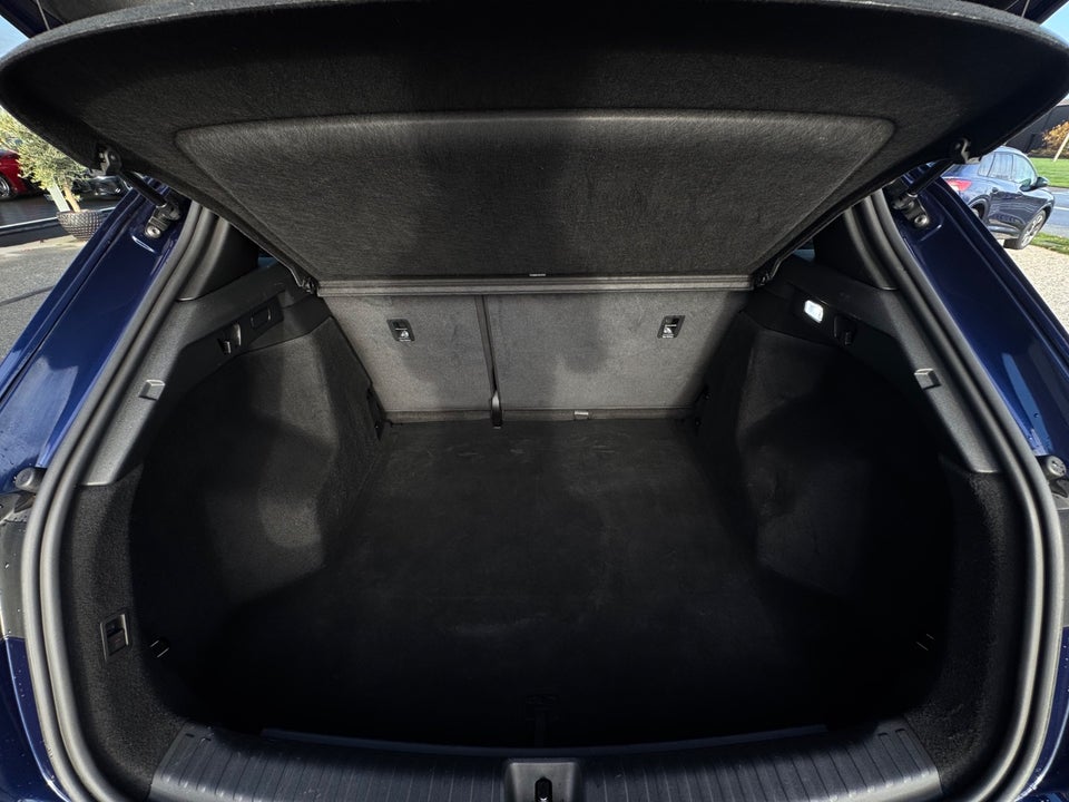 Audi Q4 e-tron 40 S-line 5d