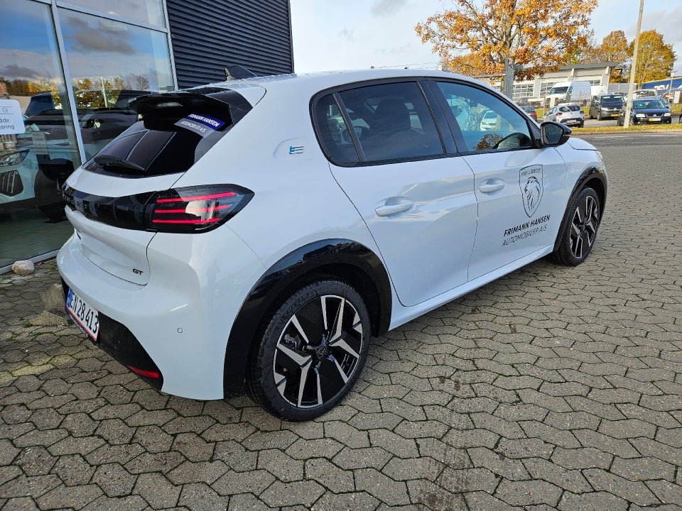 Peugeot e-208 54 GT Pack 5d