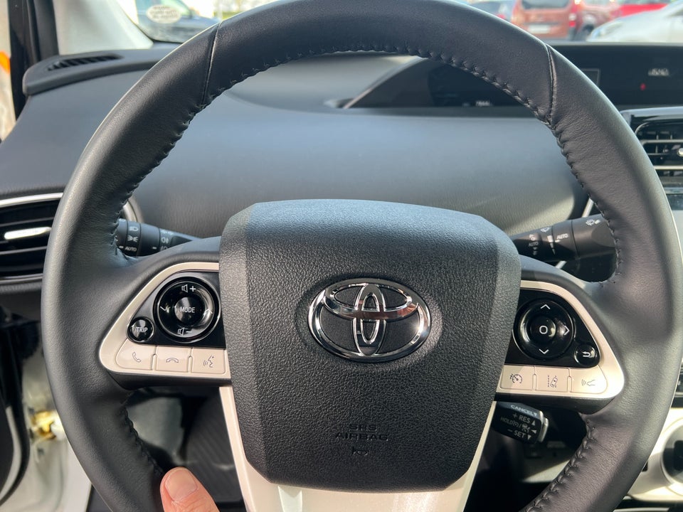 Toyota Prius 1,8 Plug-in Hybrid H3 MDS 5d