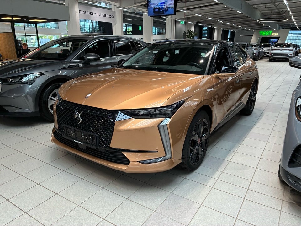 DS DS 4 1,6 E-Tense Performance Line EAT8 5d