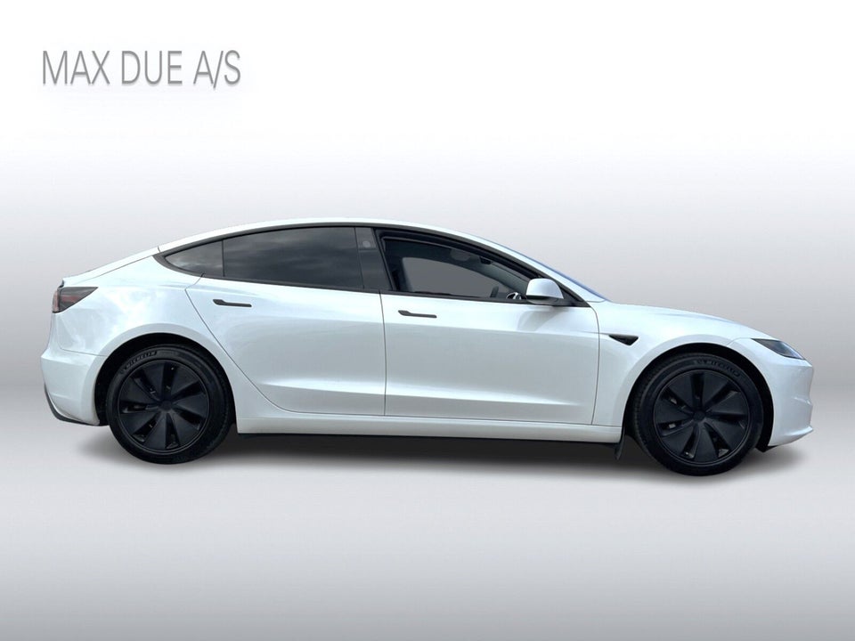 Tesla Model 3 Long Range AWD 4d
