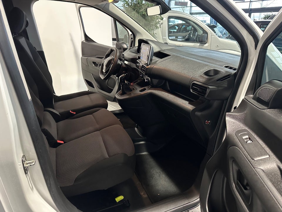 Peugeot Partner 1,5 BlueHDi 100 L1V1 Plus Van