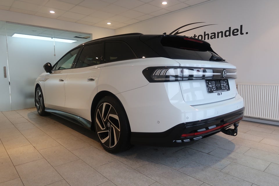 VW ID.7 86 Pro S Tourer 5d