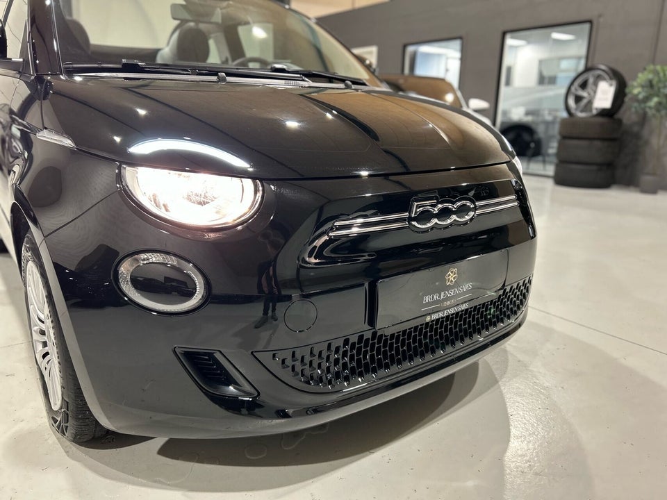 Fiat 500e 42 Icon Cabrio 2d