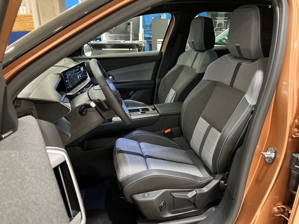 Opel Grandland-e 73 GS 5d