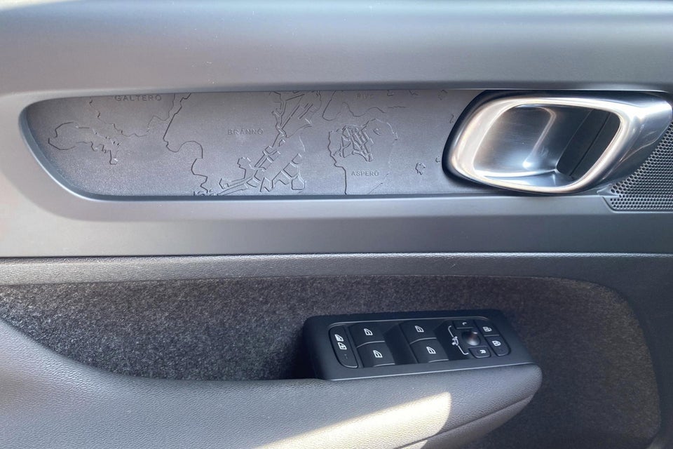 Volvo XC40 ReCharge Start 5d