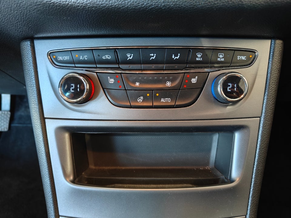 Opel Astra 1,2 T 110 Edition Sports Tourer 5d